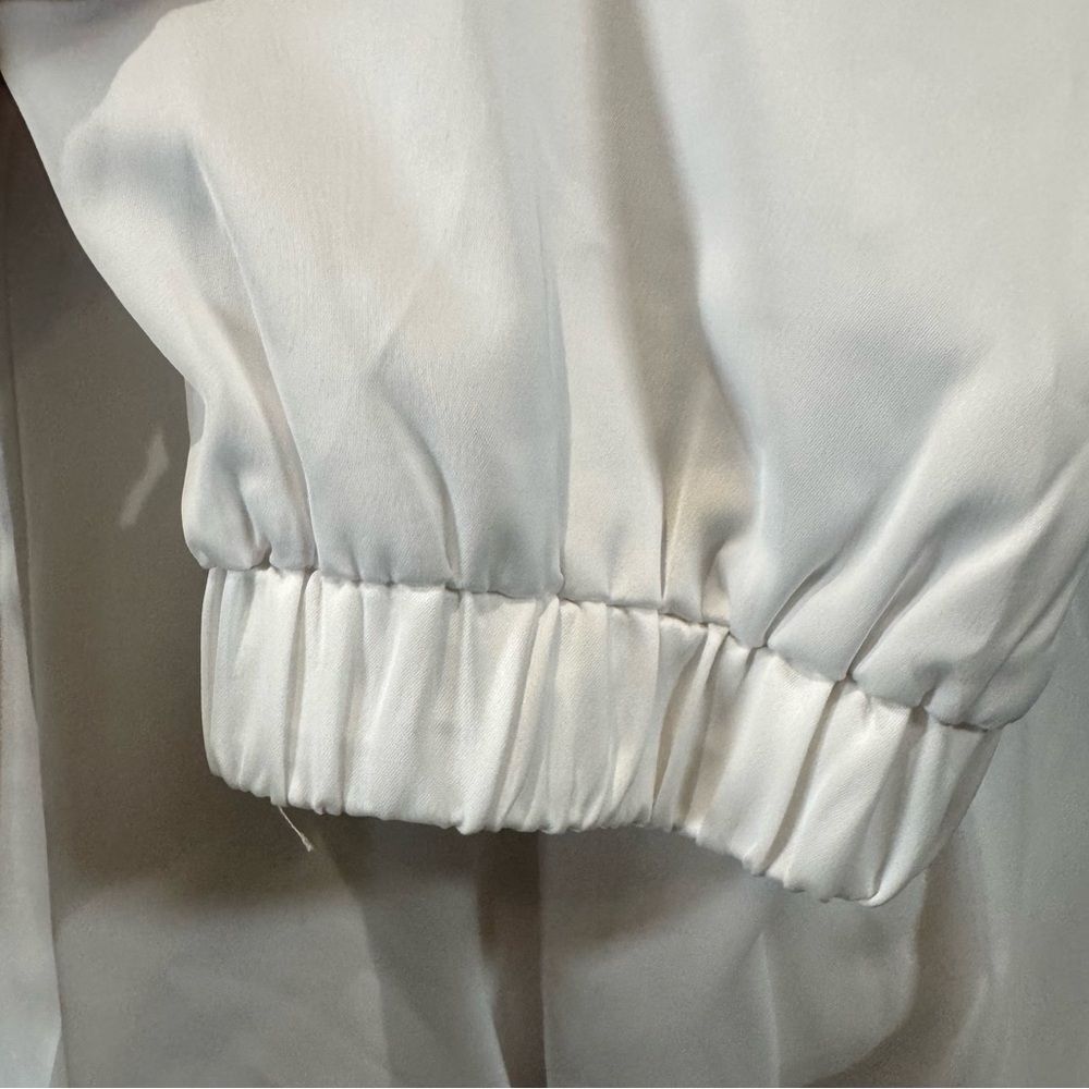 Gianni Bini white satin star struck joggers size small NWT - Picture 5 of 6